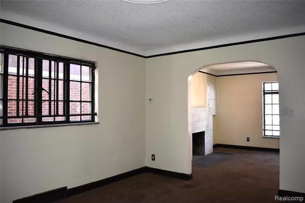 Detroit, MI 48227,14124 Sussex Street