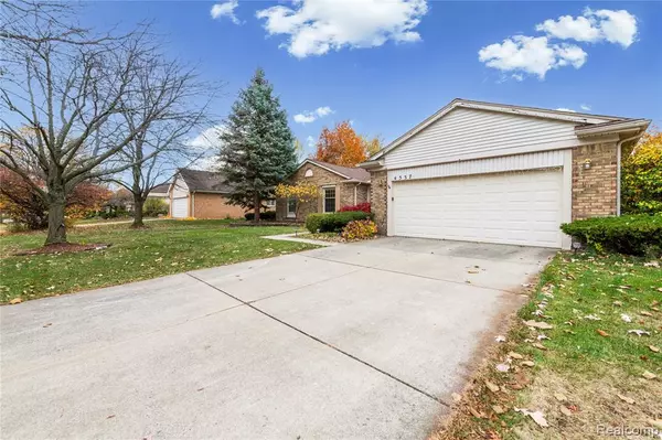 Troy, MI 48098,4537 Whisper Way Drive