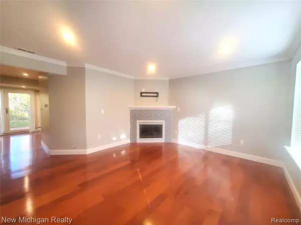 Rochester Hills, MI 48309,1638 River View Drive