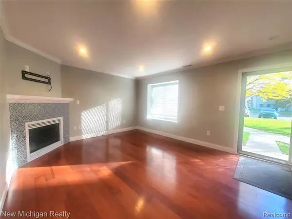 Rochester Hills, MI 48309,1638 River View Drive