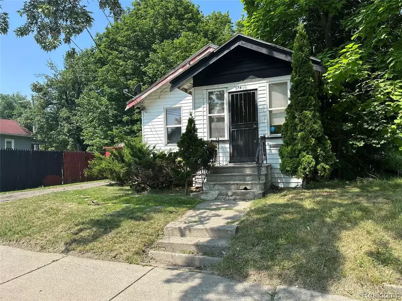 176 S Francis Avenue, Pontiac, MI 48342