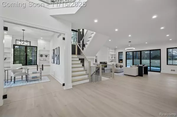 Troy, MI 48084,2840 Bolingbroke Drive