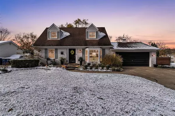 Waterford, MI 48329,3867 Percy King Road