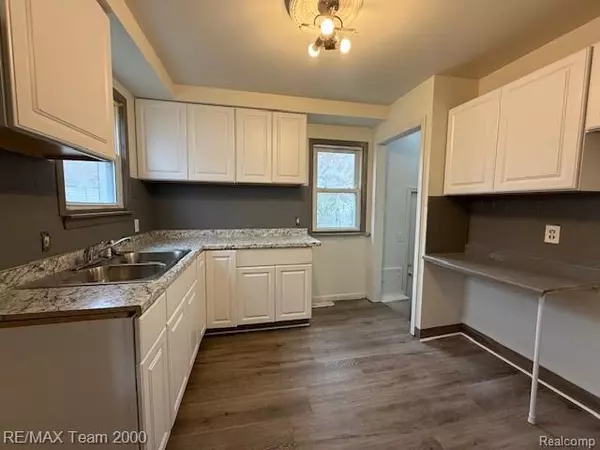 Inkster, MI 48141,1496 Crescent Street