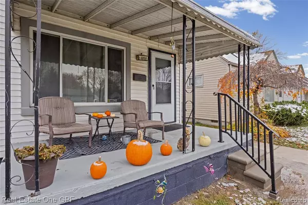 Warren, MI 48089,14898 Chesterfield Avenue