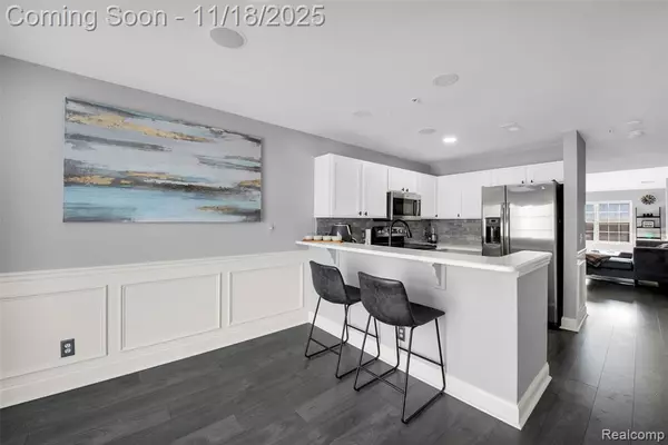 Troy, MI 48084,3285 Newbury Place