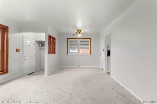 Livonia, MI 48150,35158 Parkdale Street