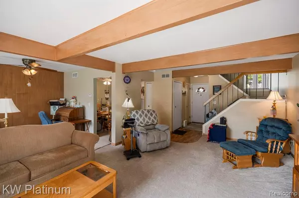 Clinton Twp, MI 48036,37619 Charter Oaks Boulevard