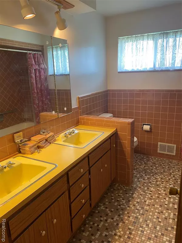 Eastpointe, MI 48021,21700 Wilmot Avenue