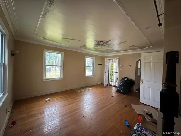 Detroit, MI 48224,9710 Courville Street