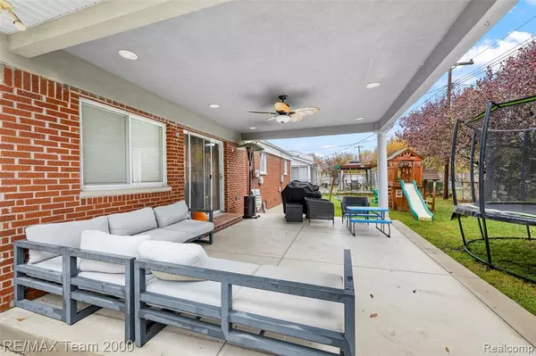 Dearborn Heights, MI 48127,1262 Sherbourne Drive