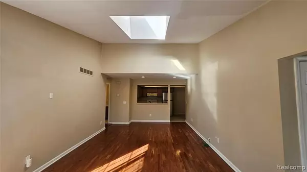 West Bloomfield, MI,6616 Embers Court