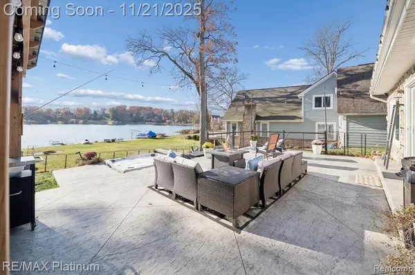 Brighton, MI 48116,4009 Highcrest Drive