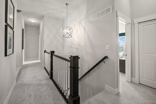 South Lyon, MI 48178,25945 Crystal Creek W