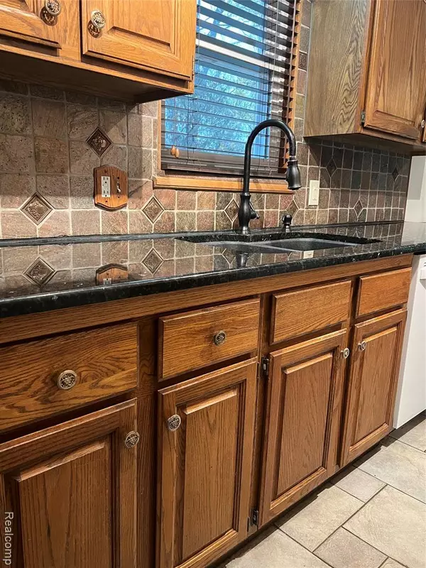 Wayne, MI 48184,36795 Greenbush Road