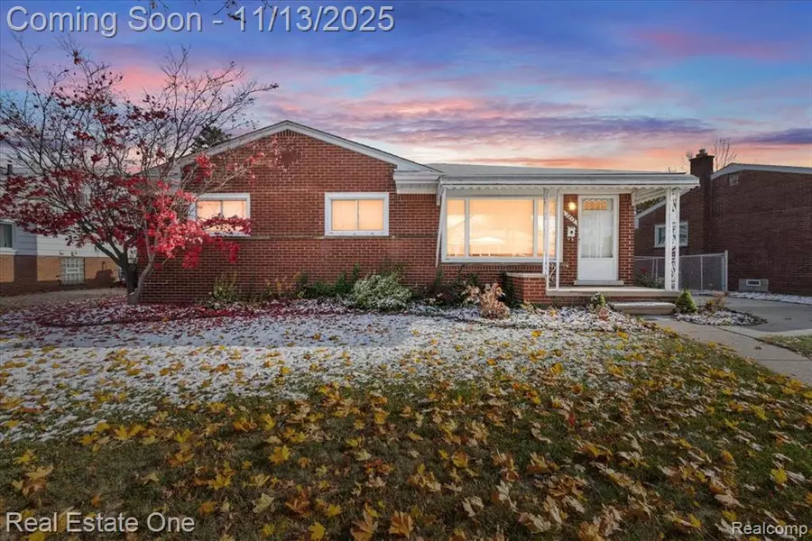 3813 Syckelmoore Street, Trenton, MI 48183