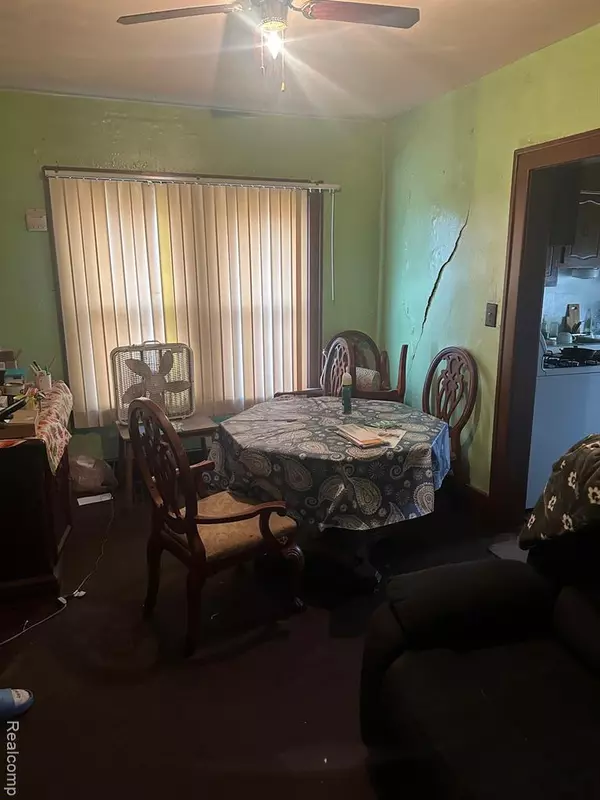 Detroit, MI 48204,8245 Carbondale Street