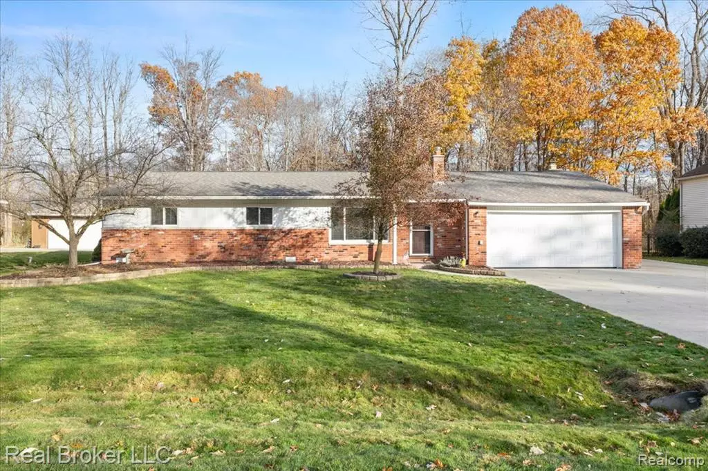 Shelby Twp, MI 48316,52048 Brentwood Drive