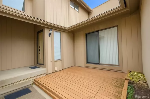 West Bloomfield, MI,6265 Potomac Circle