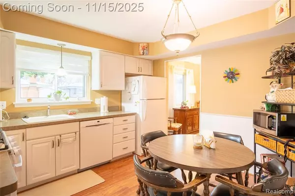 Sterling Heights, MI 48312,35692 Electra Drive