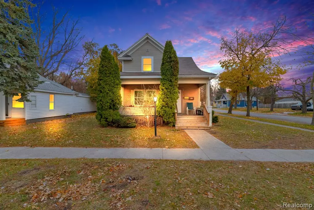 Port Huron, MI 48060,1103 White Street