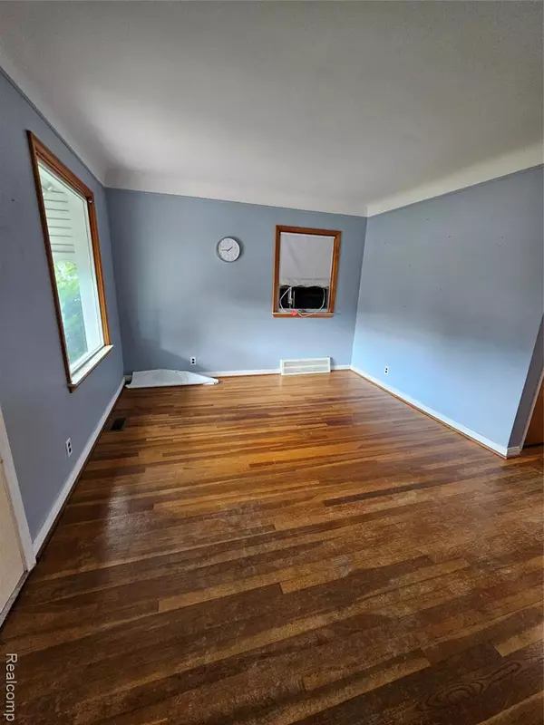 Lincoln Park, MI 48146,736 Garfield Avenue