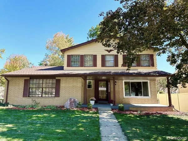 24888 APPLE CREST Drive, Novi, MI