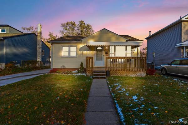 3270 Minerva Street, Fenton, MI 48220