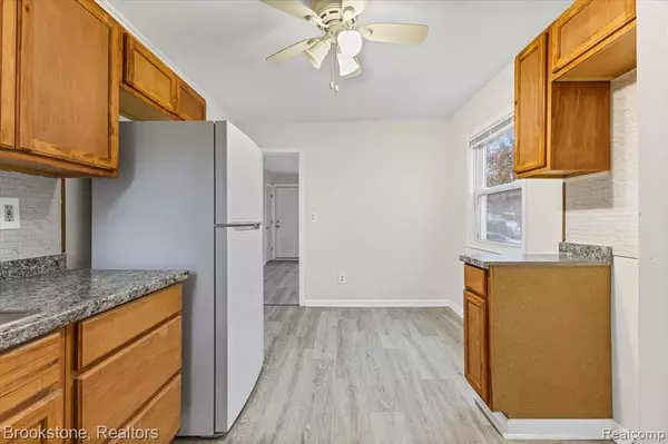 Pontiac, MI 48341,587 Nevada Avenue