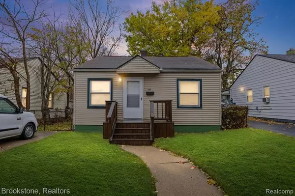 587 Nevada Avenue, Pontiac, MI 48341