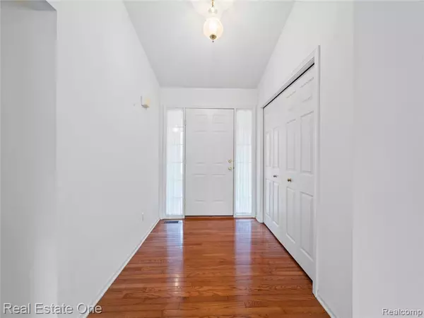 Canton, MI 48188,4203 Pond Run