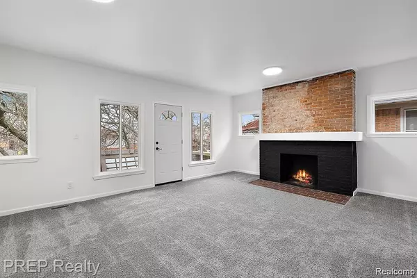 Detroit, MI 48206,2447 Gladstone Street