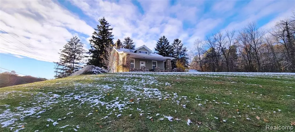 Highland, MI,5025 N Hickory Ridge Road