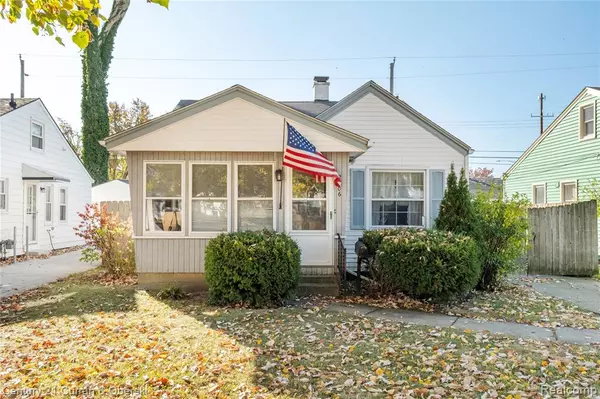 Royal Oak, MI 48067,2306 Barrett Avenue