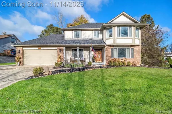 7936 Rampart Trail, Waterford, MI 48327