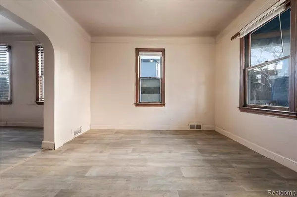 Detroit, MI 48214,3882 Lillibridge Street