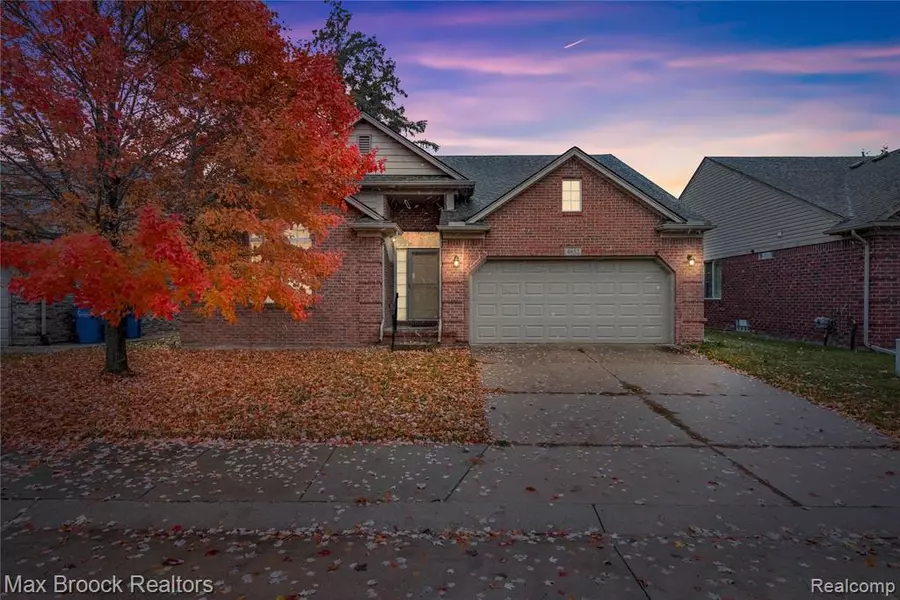 4852 Burberry Drive, Warren, MI 48092