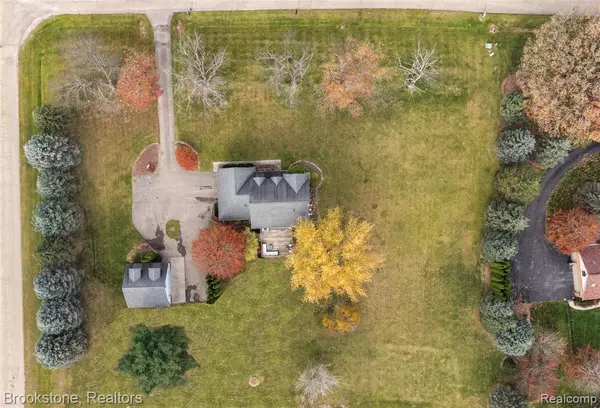 Davisburg, MI 48350,12567 BLUEBERRY Lane