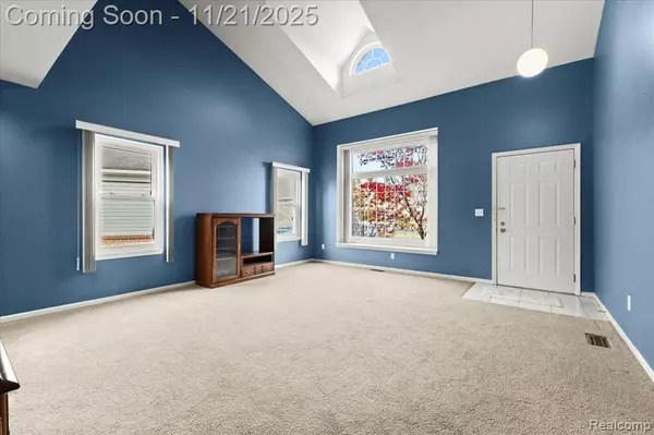 Livonia, MI 48154,28673 Bayberry E Court