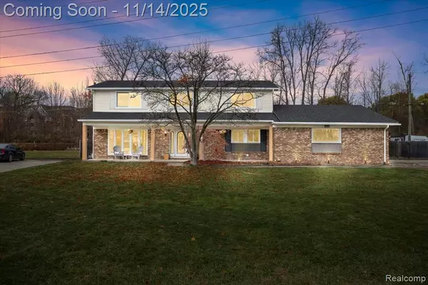 5091 Vincent Trail, Utica, MI 48316