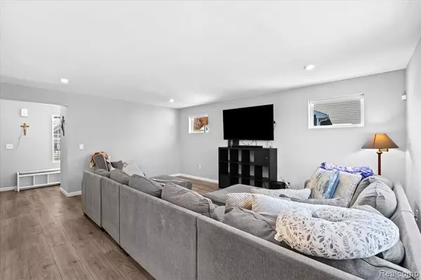 Linden, MI 48451,220 Laura Lane