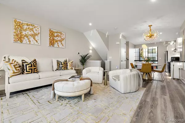 Royal Oak, MI 48067,533 E Harrison Avenue