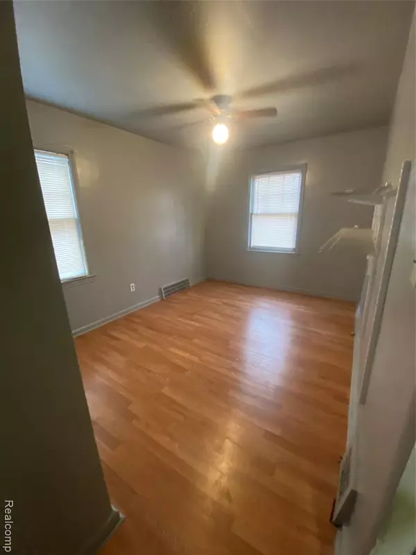 Detroit, MI 48228,7285 Mansfield Street