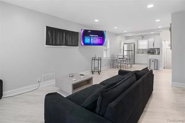 Detroit, MI 48235,16252 Coyle Street