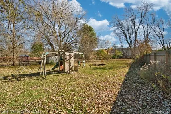 Auburn Hills, MI 48326,3072 Henrydale Street