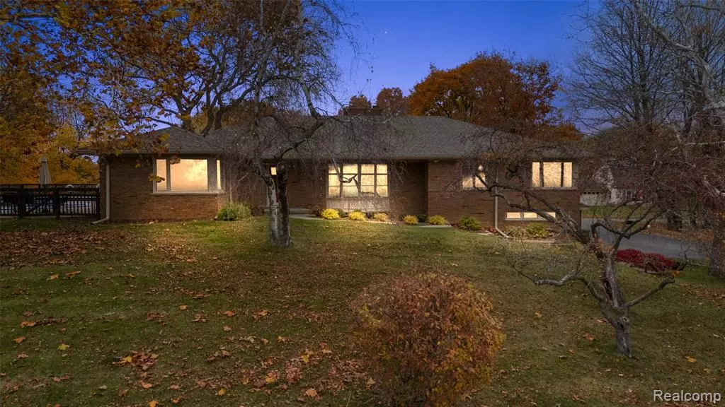 6400 N Rochester Road, Rochester Hills, MI 48306