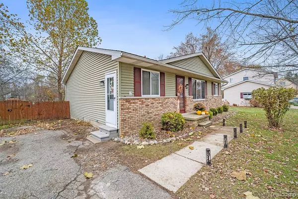 Linden, MI 48451,214 Murphy Street