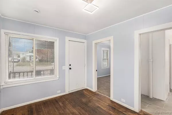 Waterford, MI 48328,1119 Lakeview Street