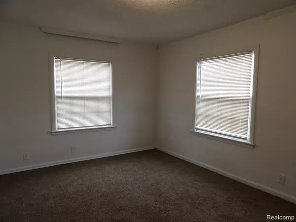 Detroit, MI 48219,16750 Beaverland Street