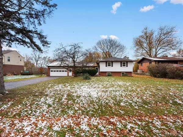 Novi, MI,24361 Glenda Street